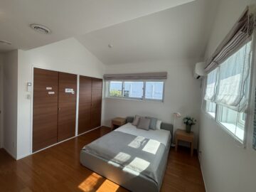 ゆったりした2階の主寝室