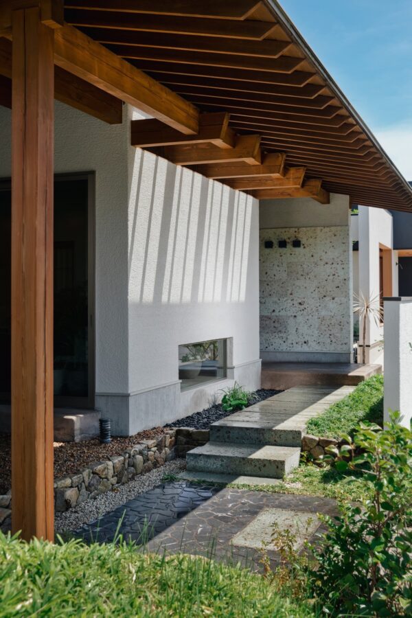 雨音を楽しむ『自然素材』の家 - オークデザインハウス【浜松展示場