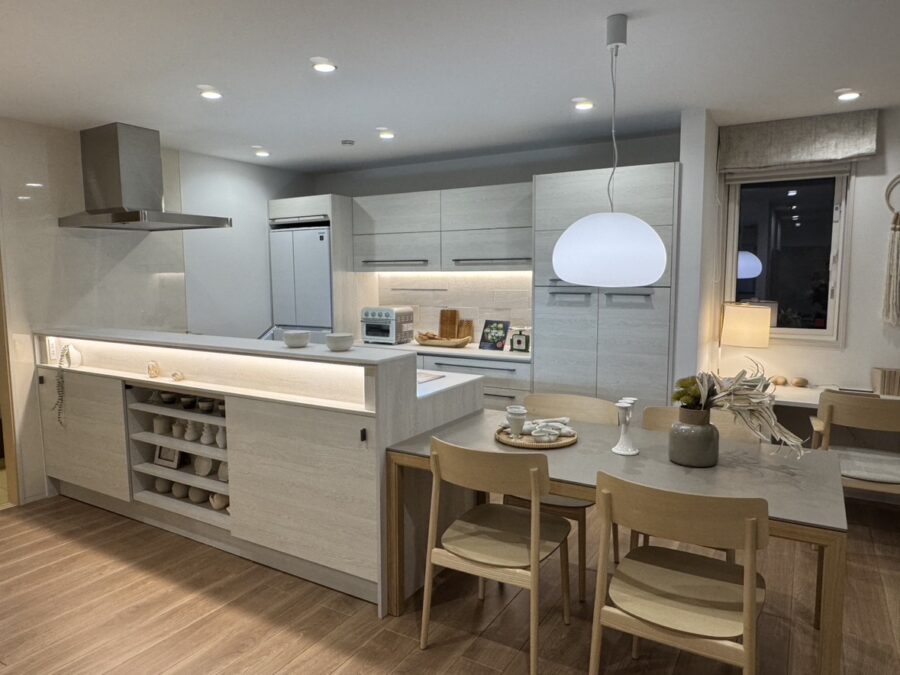 【一条】 シンプルで上品、機能的な門柱の一条工務店の家