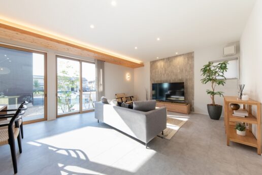 壁倍率7.3の高強度耐力壁を採用し、実大実験と構造計算で耐震性能を実証。
確かな構造が、日々の安心な暮らしを支えます。