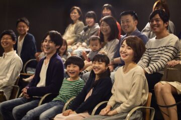 バス見学会／工場見学のイメージ