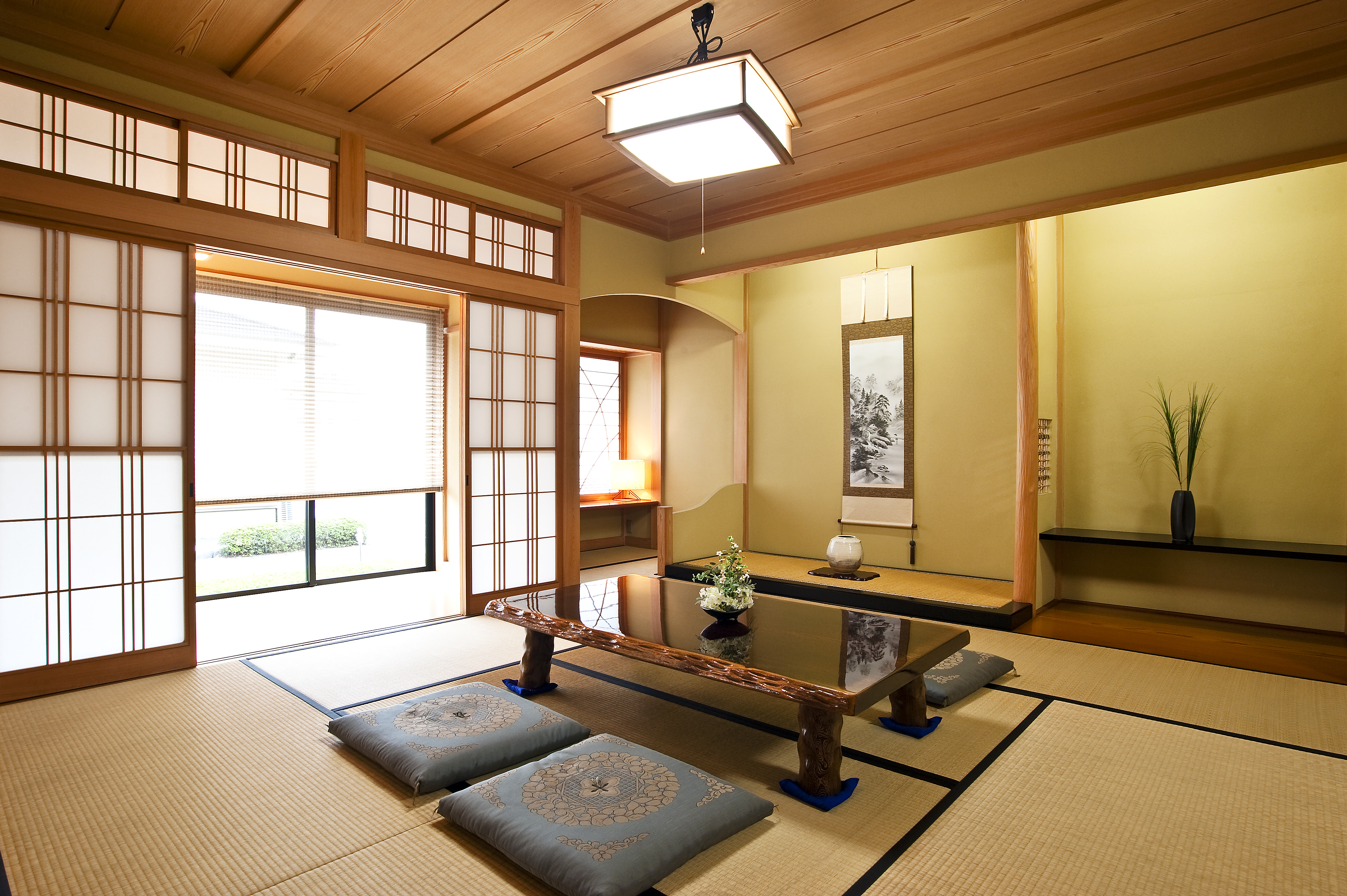 日本の伝統工法を活かした本格和室。